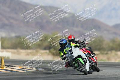 media/Oct-30-2025-Racers Edge (Thu) [[dabbdaf680]]/3-B Group/Session 2 (Turn 14)/